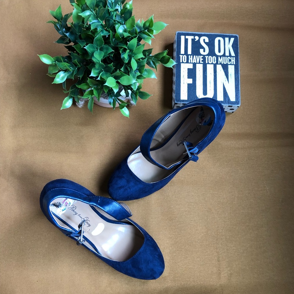 Blue Heels! - Picture 2 of 4
